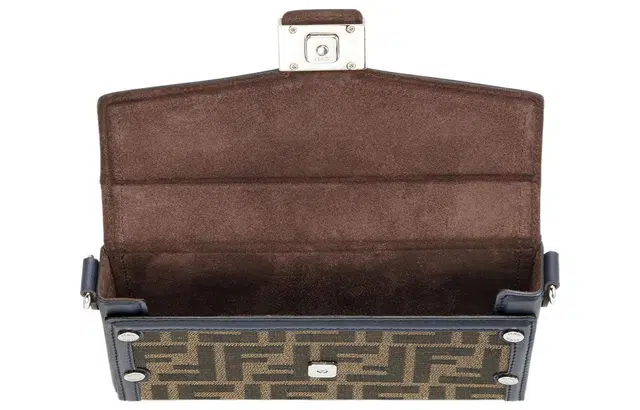 FENDI BaguetteTrunk FF