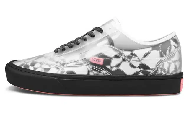 Zhao Zhao x Vans Slip-Skool "Year of the Rat" White
