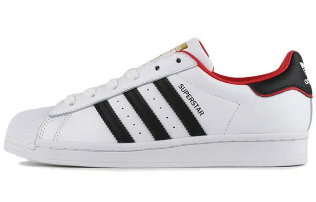 adidas Superstar