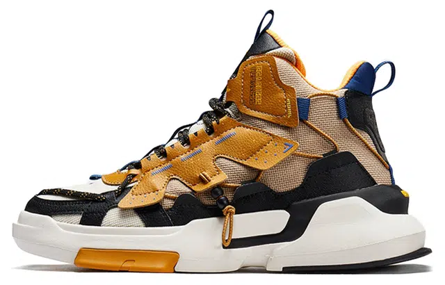 特步 功夫 潮流撞色 高帮 板鞋 男款 米棕