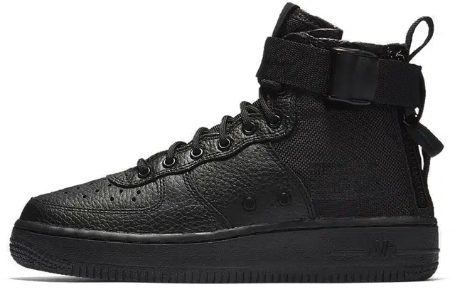 Nike Air Force 1 Triple Black GS