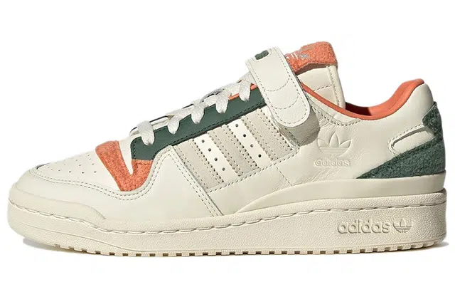 adidas originals FORUM Low "Fleece"