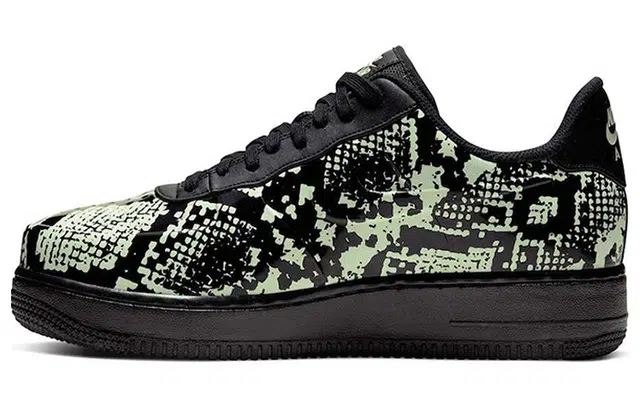 Nike Air Force 1 Low Foamposite Snakeskin