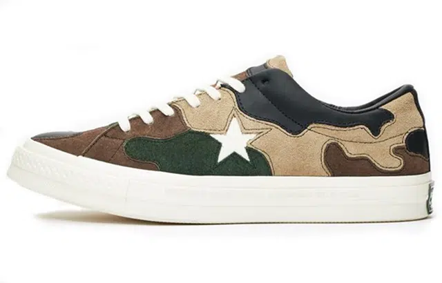 Sneakersnstuff x Converse One Star Camo Brown