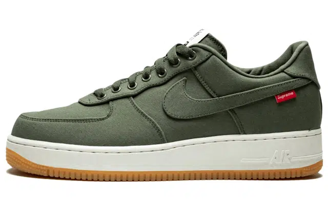Supreme x Nike Air Force 1 Low