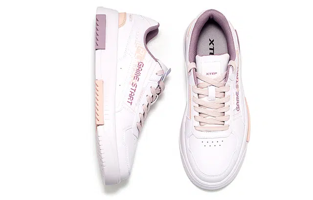 特步 时尚潮流 低帮 板鞋 女款 白粉