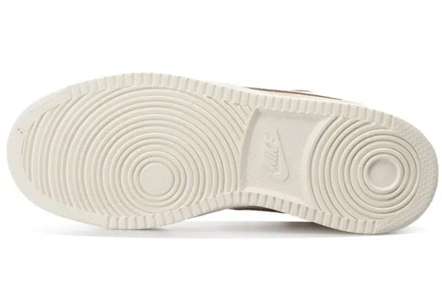 Nike EBERNON Low