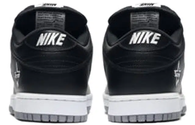 Supreme x Nike Dunk SB Metallic Silver