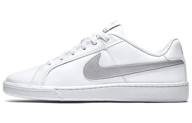 Nike Court Royale