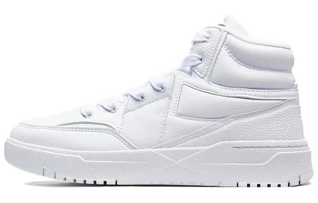 特步 休闲 防滑透气 中帮 板鞋 女款 白色