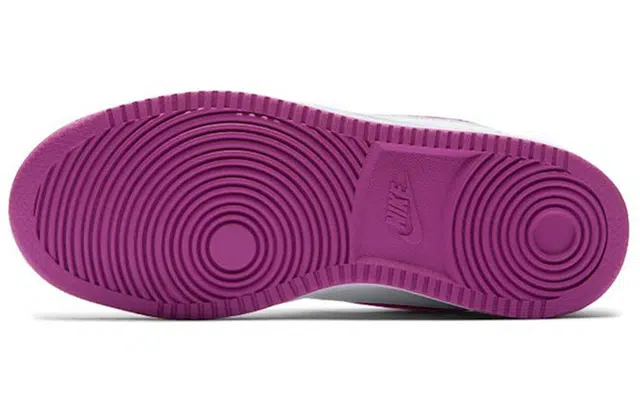 Nike EBERNON Low