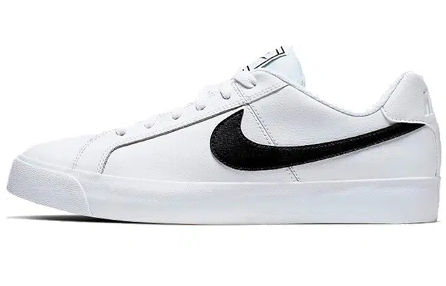 Nike Court Royale Ac