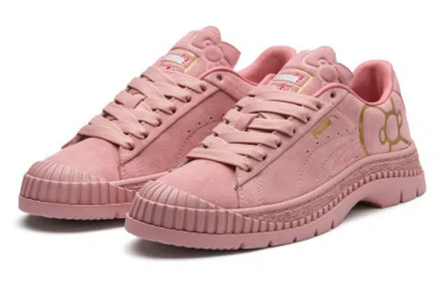 Hello Kitty x PUMA Utility
