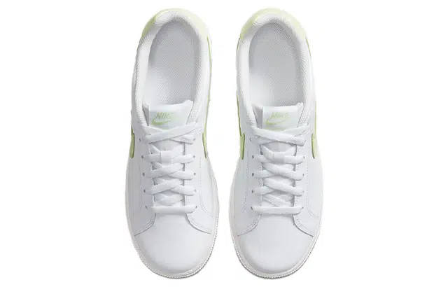 Nike Court Royale