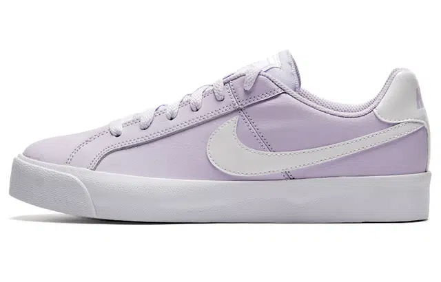 Nike Court Royale AC