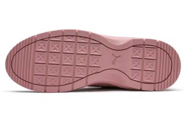 Hello Kitty x PUMA Utility