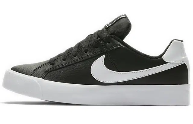 Nike Court Royale AC