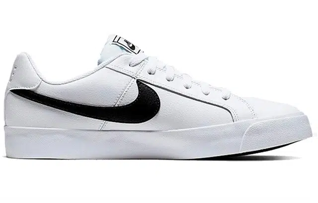 Nike Court Royale Ac