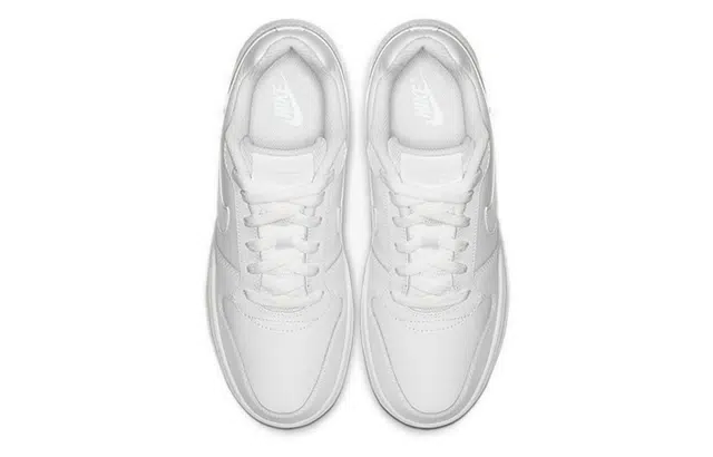 Nike EBERNON Low