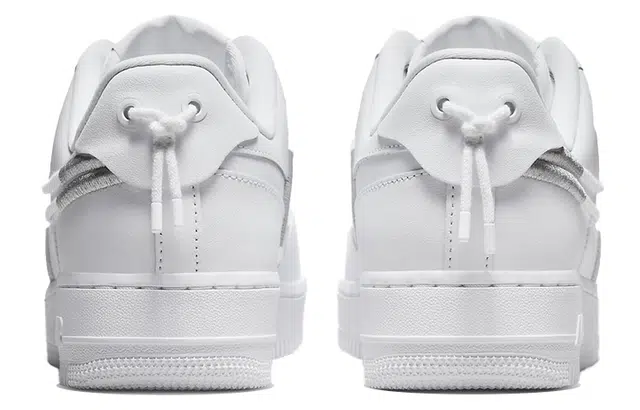 Nike Air Force 1 LX