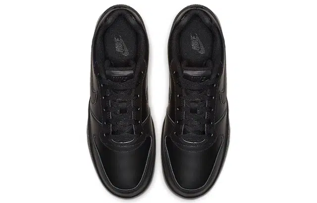 Nike EBERNON Low