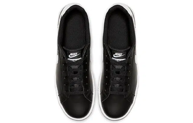 Nike Court Majestic Leather