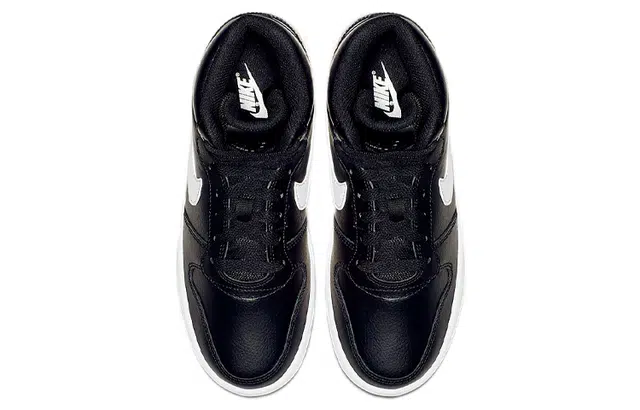 Nike EBERNON Mid