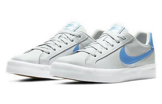 Nike Court Royale AC