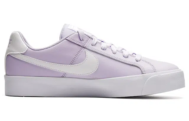 Nike Court Royale AC