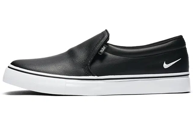 Nike Court Royale AC Slip-On
