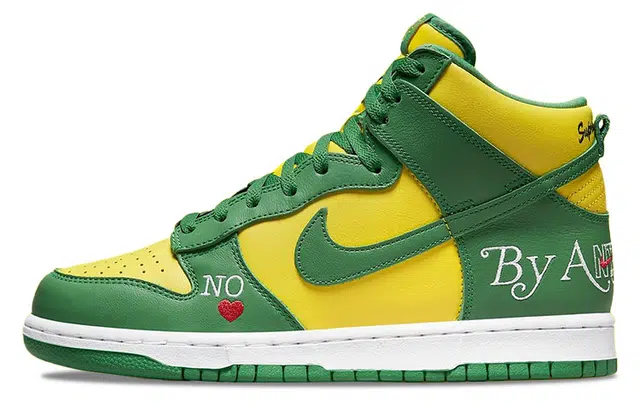 Supreme x Nike Dunk "Brazil"