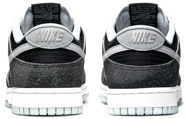 Nike Dunk Low Retro PRM "Zebra"