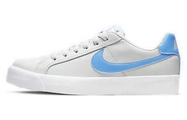 Nike Court Royale AC