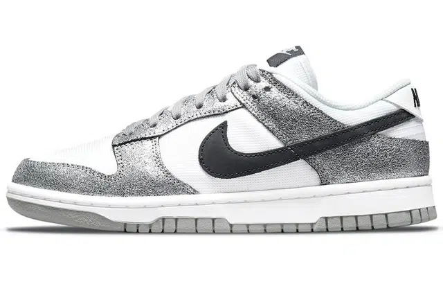 Nike Dunk Low Retro "Golden Gals"