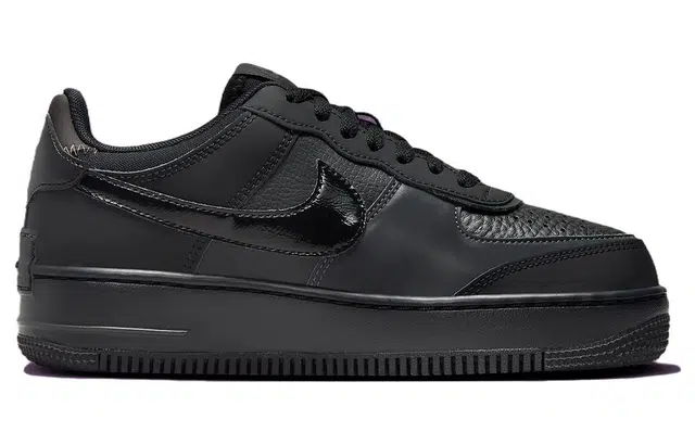 Nike Air Force 1 Shadow "Triple Black"