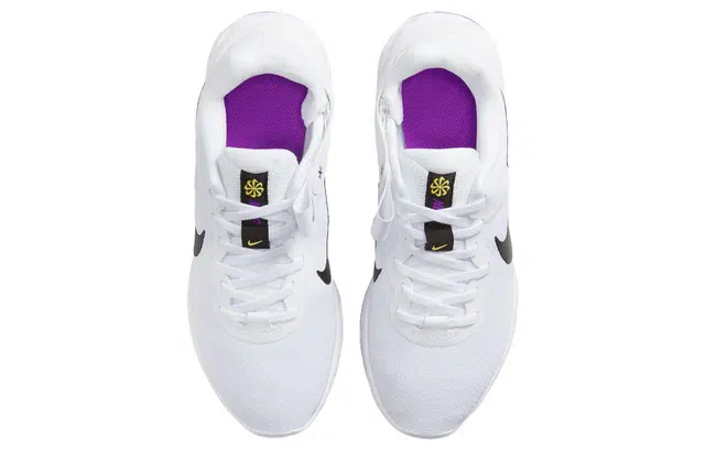 Nike REVOLUTION 6
