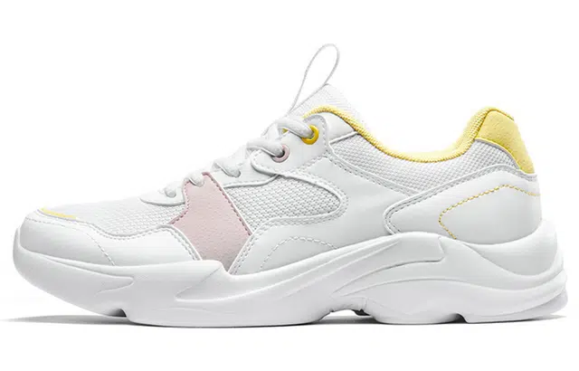 特步 白粉 女款 低帮老爹鞋