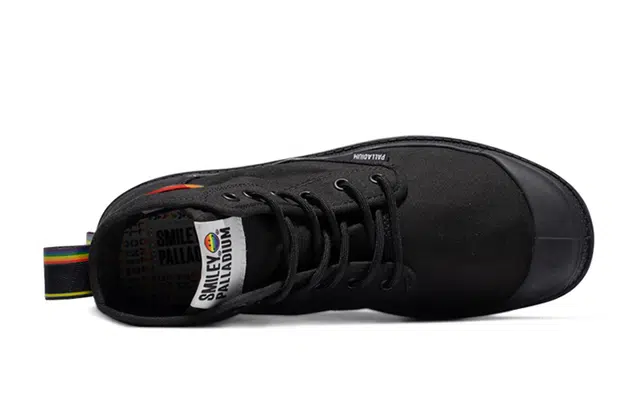 Palladium Pampa Smiley Pride