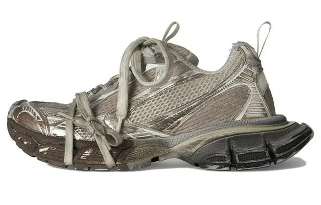 Balenciaga 3XL Beige