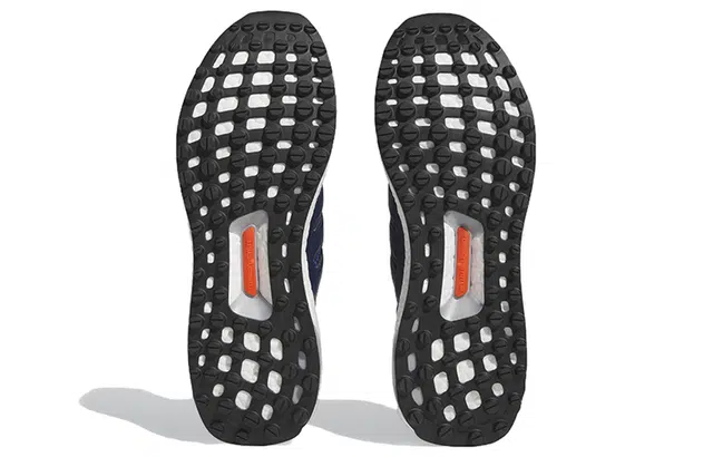 adidas Ultraboost Spikeless