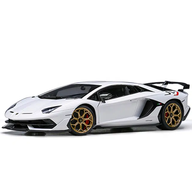 AUTOart 118 SVJ 24cm