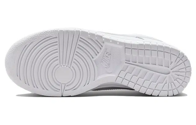 Nike Dunk SE