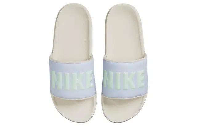Nike Offcourt Slide