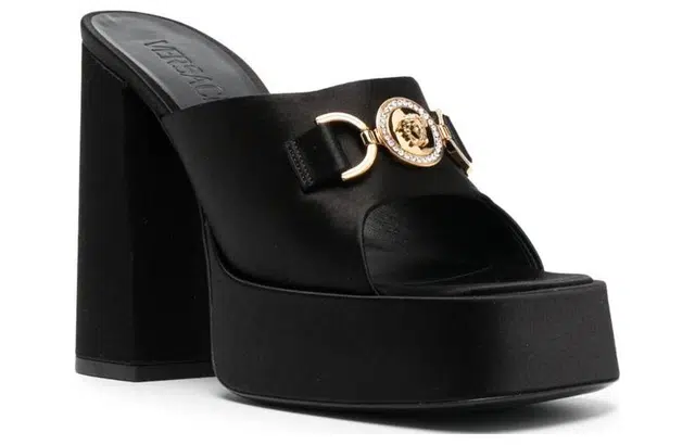 VERSACE