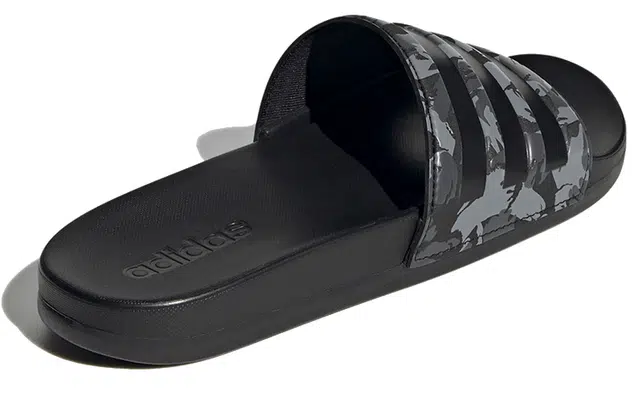 adidas Adilette Comfort Slides