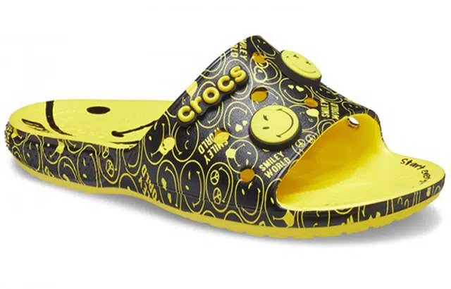 Smiley X Crocs Classic