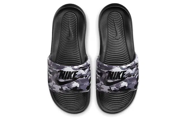 Nike Victori One Slide Print