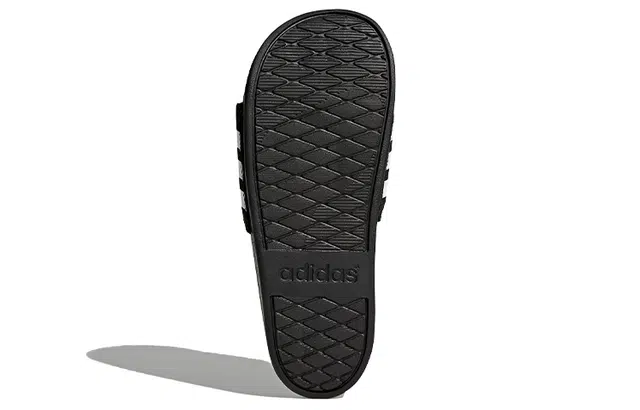 adidas Adilette Comfort Slides