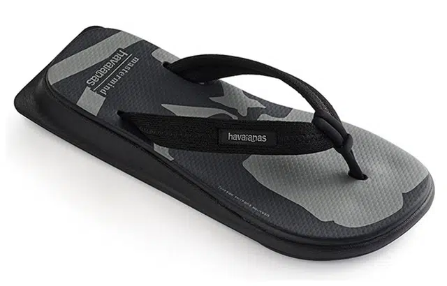 Havaianas x Mastermind Japan Zori Sandals
