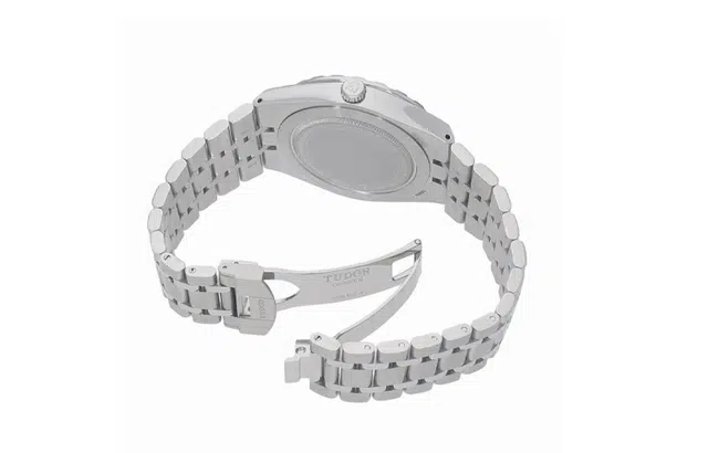 TUDOR 41mm M28600-0001